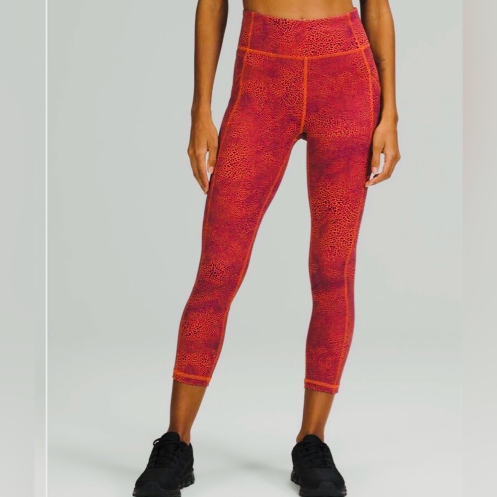 Lululemon Invigorated high rise crop 23” leggings